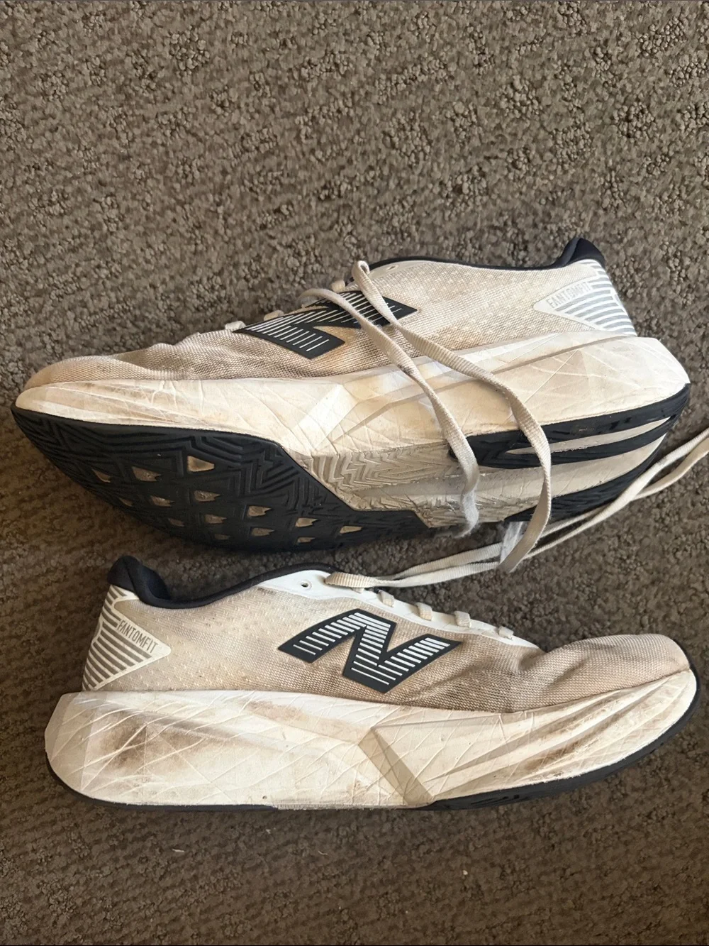 New Balance Men’s FuelCell v5 Running Sneakers - Beige/Black